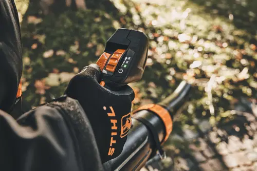 STIHL BGA 300, рукоятка управления