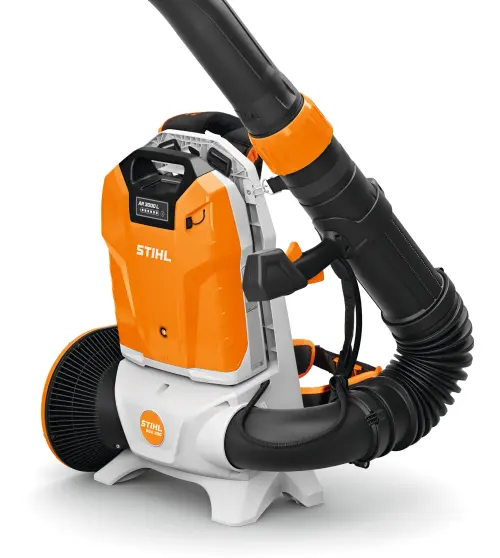 STIHL BGA 300, отсек аккумулятора