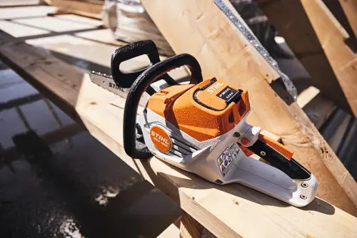 STIHL MSA 160 C-B, натяжение цепи без инструмента