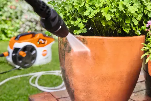 STIHL REA 60 PLUS, посадочное место аккумулятора AK